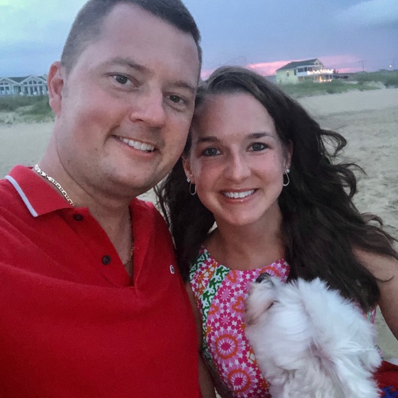 Meet your Posher, Tara - Picture 2 of 2